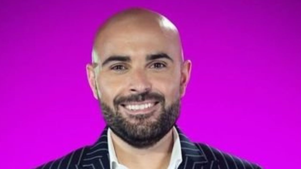 La Volta Buona: Lorenzo Farina dal web alla TV parla di Sanremo 2024 e dei look dei cantanti