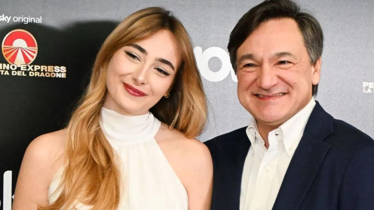 Da vicino nessuno è normale, ospite Eleonora Caressa: che cosa fa nella vita la figlia di Fabio Caressa